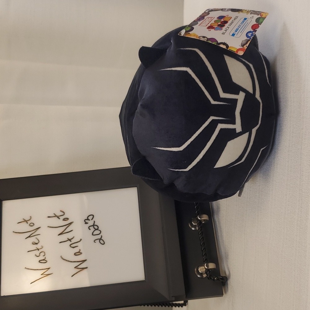 BNWT Marvel's Black Panther Tsum Tsum 6"